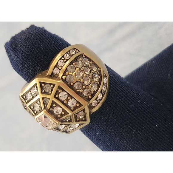 HEIDI DAUS Pyramid Cocktail Ring - Picture 3 of 5